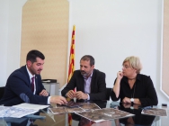D'esquerra a dreta, Sergi Pedret, Xavier Flores i Trinitat Castro